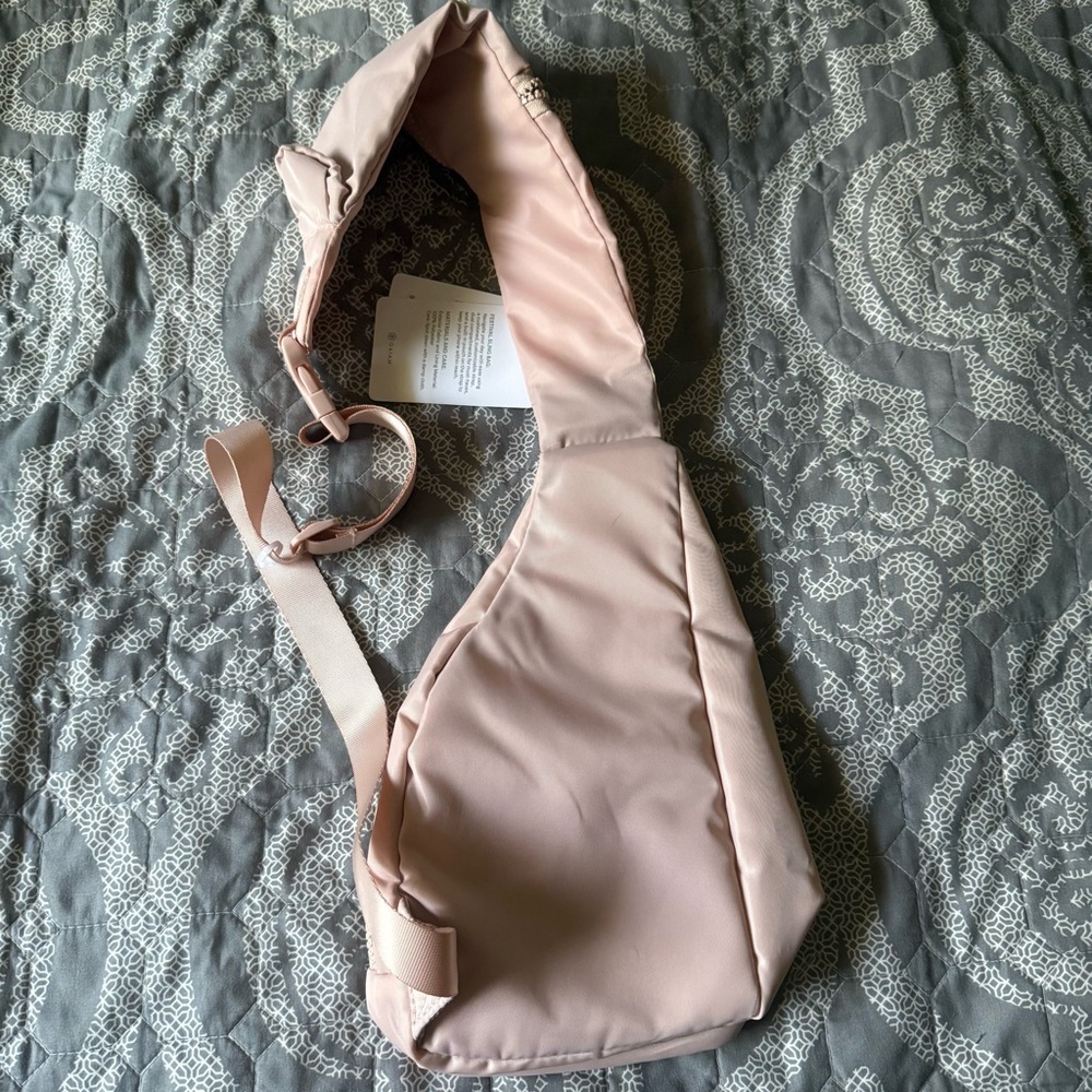 Gaiam Pink Festival Sling Bag NWT Multi Pocket Nylon Sling Bag - Pink - Picture 3 of 6